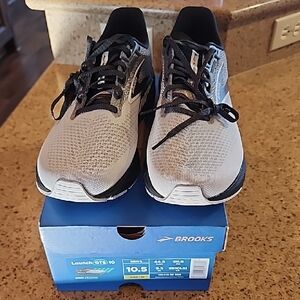 NEW IN BOX MENS BROOKS LAUNCH GTS 10 RUNNING SHOES SIZE-10.5.